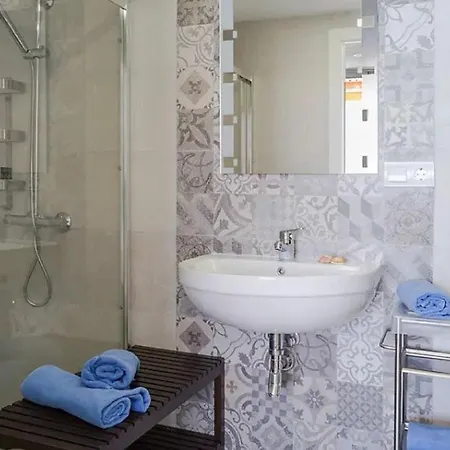 Apartamento Castillo In - Costa Del Sol - Spain *